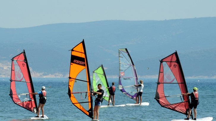 windsurfing lessons at campsite Galeb